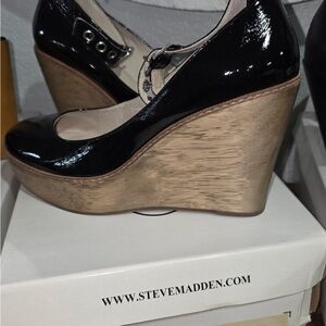 Steve Madden Black Patent Leather Wedges
